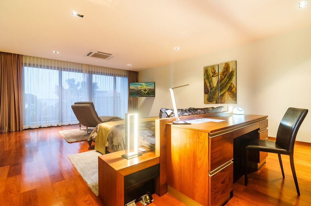 Elemental Villas Rawai Bagian luar foto