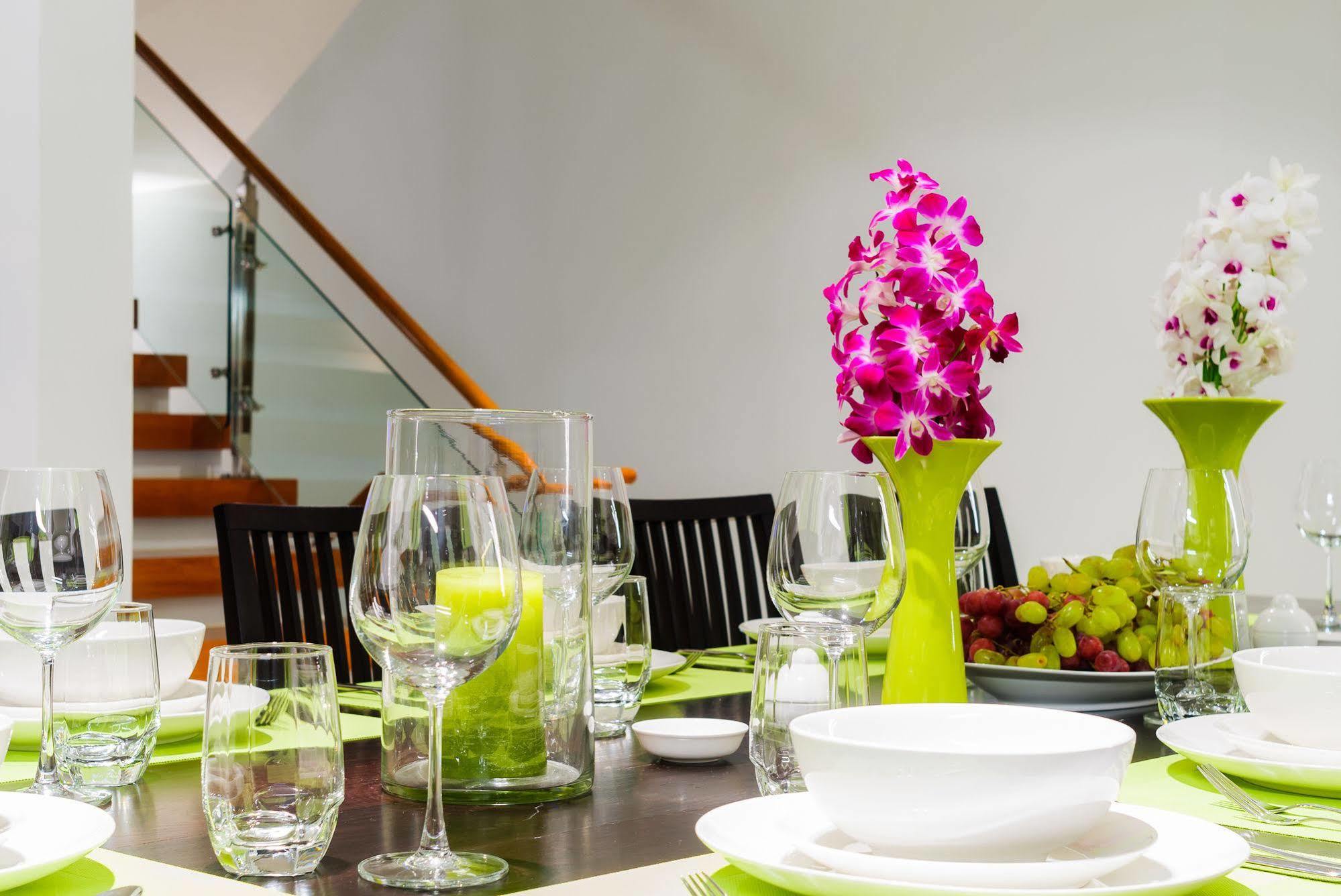 Elemental Villas Rawai Bagian luar foto