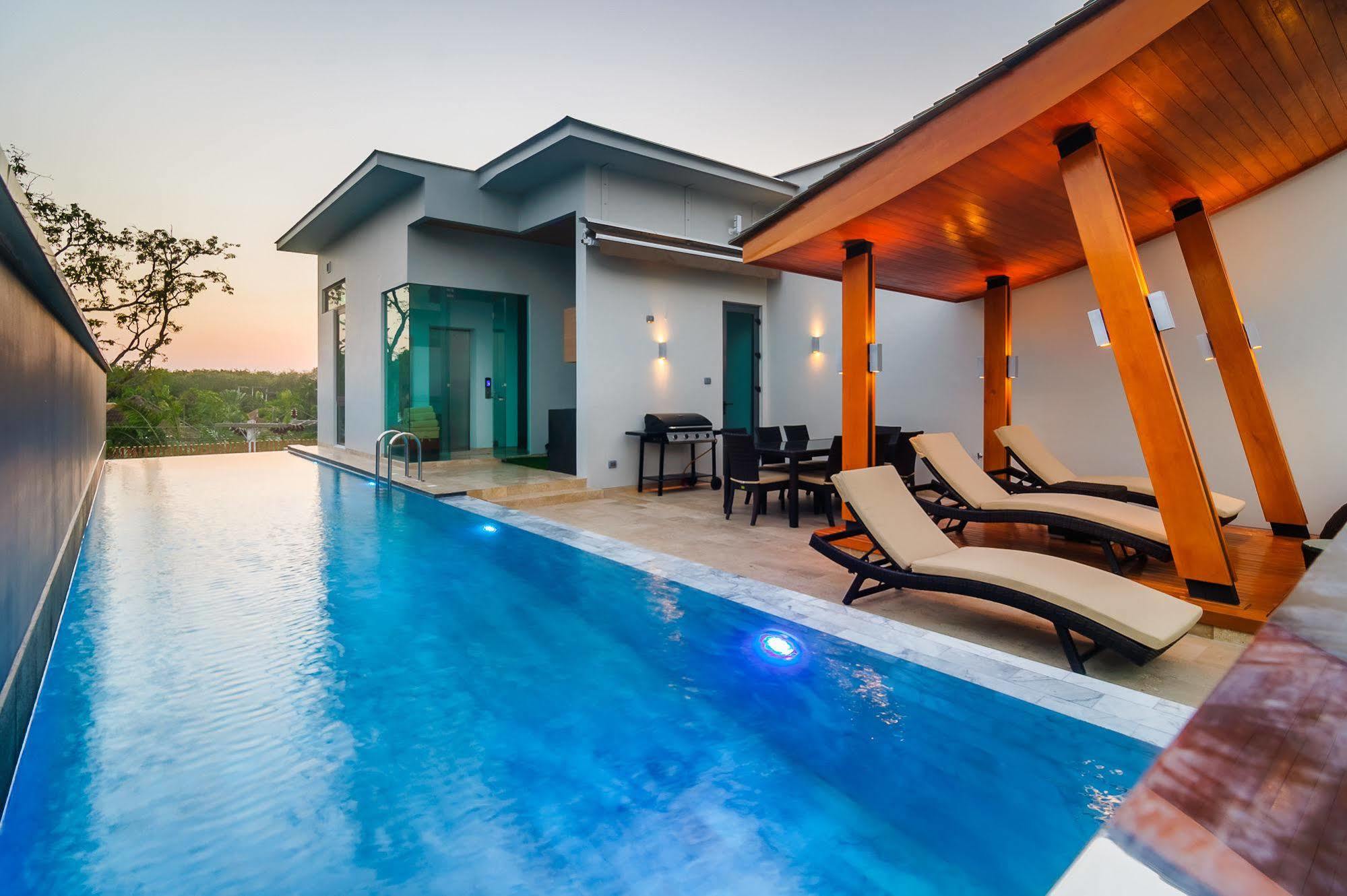 Elemental Villas Rawai Bagian luar foto